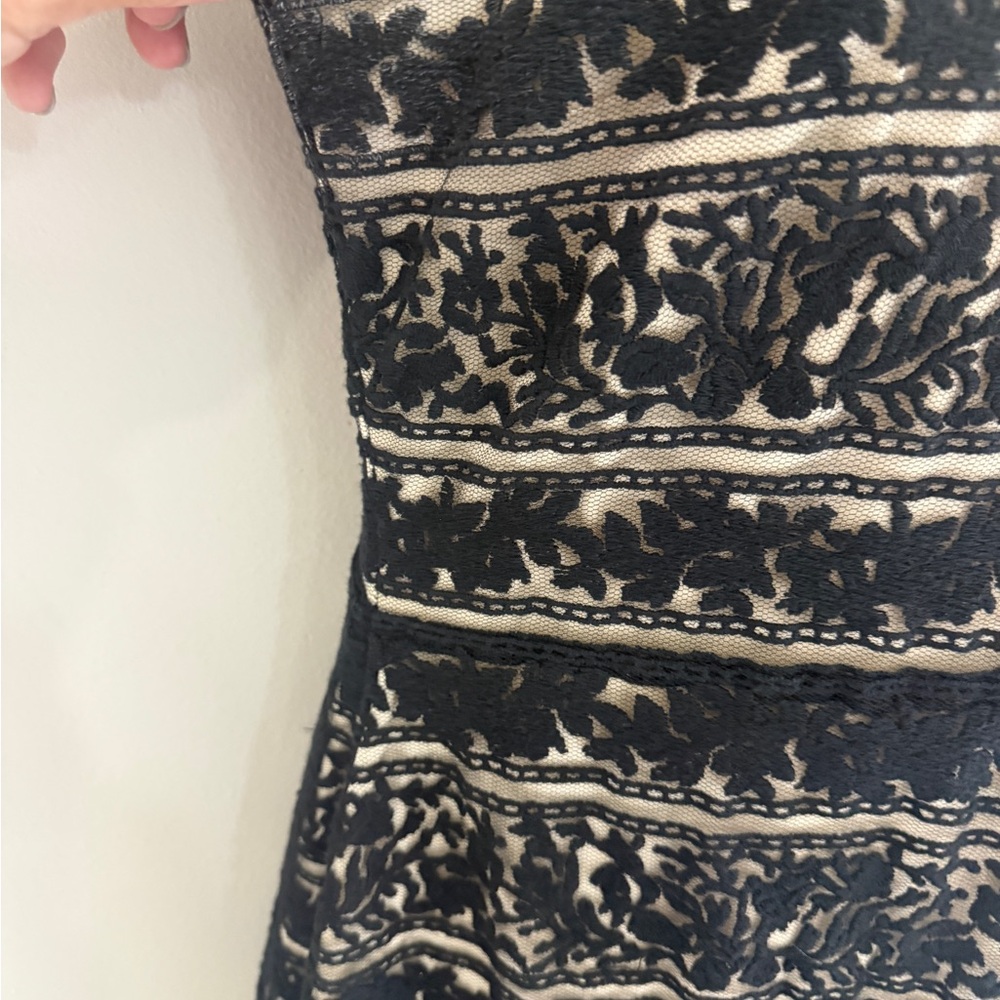 Jovani Black and Cream Lace Maxi Dress - Evening Gown - Size 10 - Picture 7 of 16